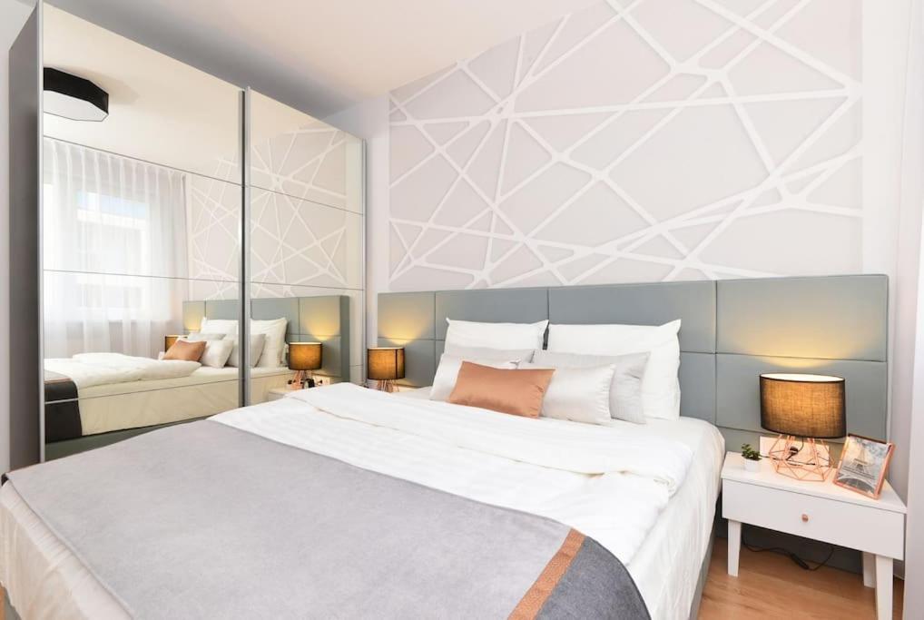 Laurel Bay Apartment Budapest Ngoại thất bức ảnh