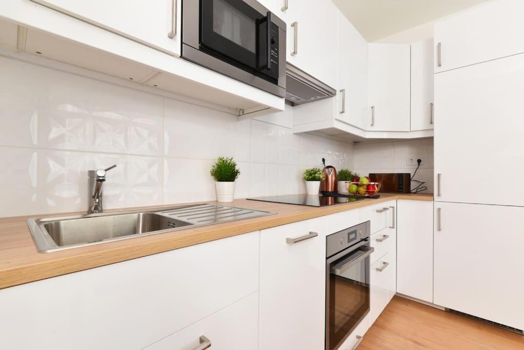 Laurel Bay Apartment Budapest Ngoại thất bức ảnh